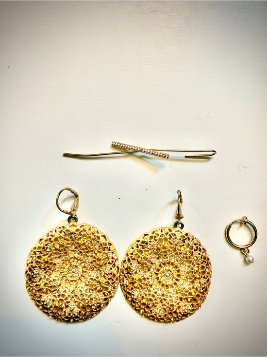 Jewelry - Intricate Gold Filigree Round Drop Earrings  w 2 bonus ear cuffs!